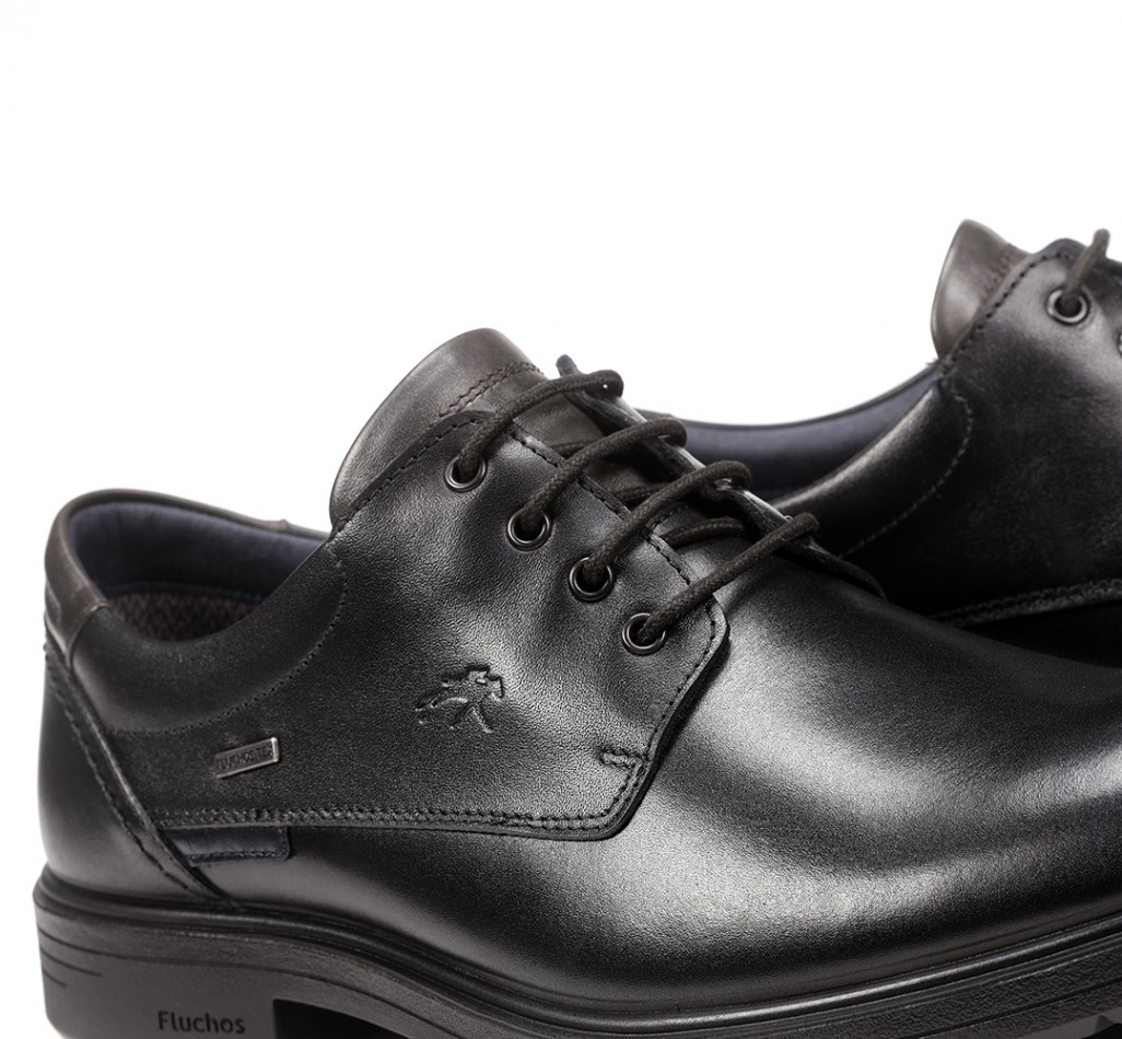 MAGNUS F1304 Black Shoe