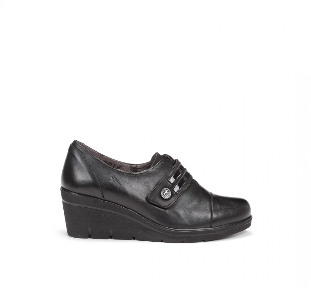 MAE F0636 Black Shoe