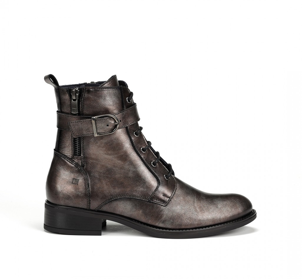 CHAD D9123 Brown Ankle Boot