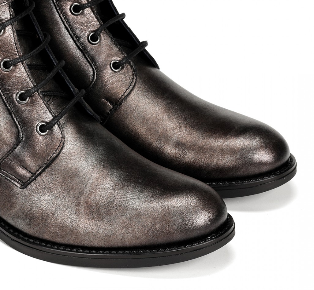 CHAD D9123 Brown Ankle Boot