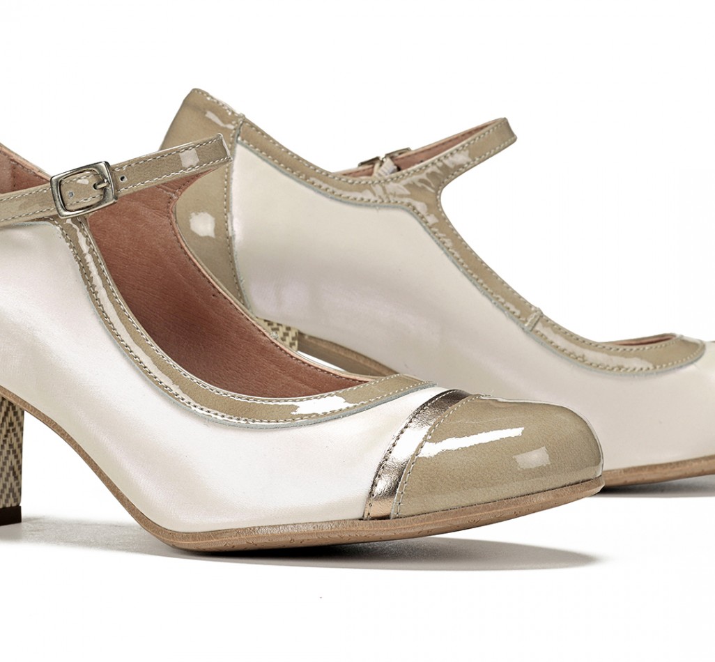 RODIN D9092 White High Heel shoe