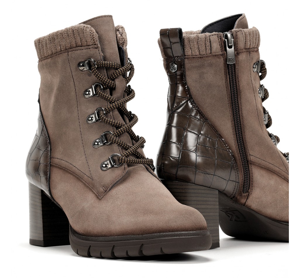 CAMYL D8847 Taupe ankle boot
